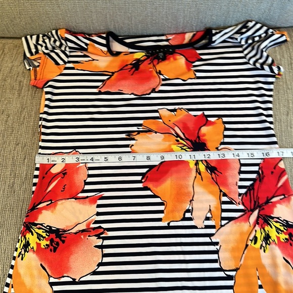 Tiana B Dress Printed Minidress bold floral and striped shirt sleeve lightweight - Picture 12 of 14